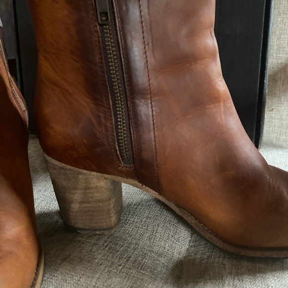 Excellent condition! Frye double zip bootie - Picture 4 of 8
